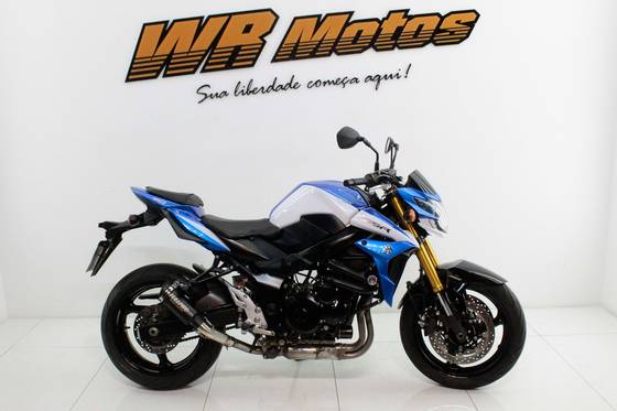 SUZUKI GSR 750 SUZUKI GSR 750